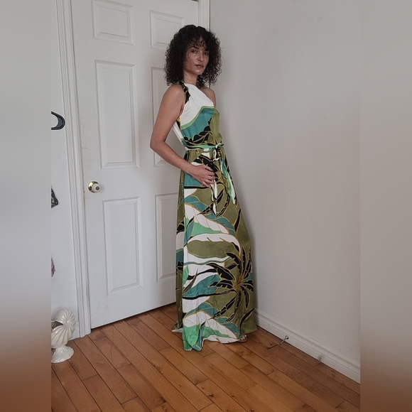 Reiss Elegant Green and White One-Shoulder Dress - Picture 3 of 8